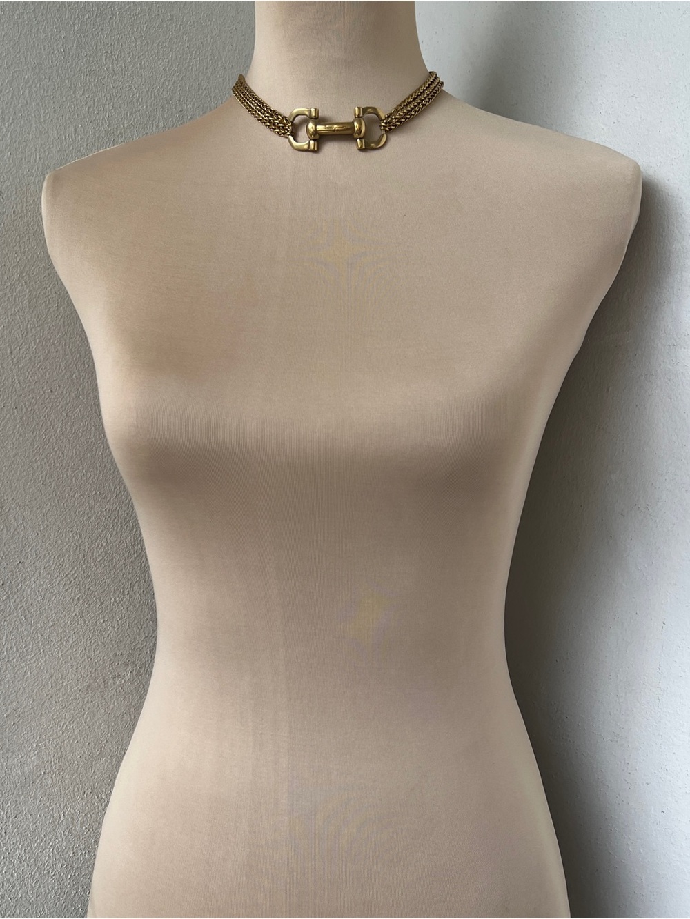 Ferragamo Necklace | Vintage Golden Gancini Horsebit & 15-16” Spiga Choker - Picture 10 of 12